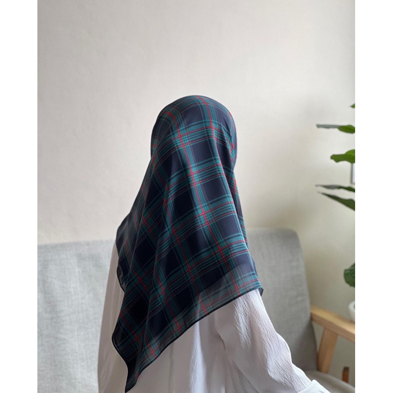 Veils 100 บาท New collection   ผ้าชีฟองเนื้อทรายญี่ปุ่น แบบสามเหลี่ยม Muslim Fashion