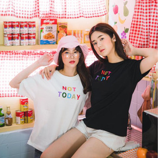 Sister Oversize เสื้อยืด คอกลม สีดำ,ขาว (STO25)