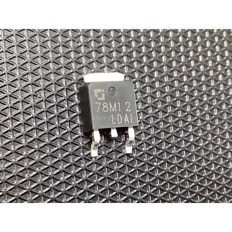 L78M12 TO-252 78M12 three-terminal voltage stabilization 12V