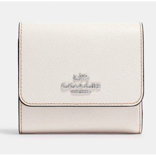 กระเป๋าสตางค์ใบสั้น Small Trifold Wallet With Rainbow Signature Interior (CJ662)