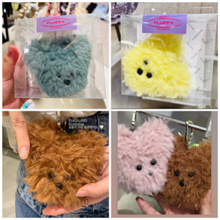 พร้อมส่ง 🇰🇷แท้ 💯% พวงกุญแจ CARLYN 🧸🛍️ ขนปุกปุย น่ารักมากค่ะ 🥰