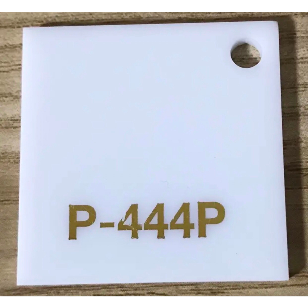 แผ่นอะคริลิคสีขาวP-444 หนา 1-6 มิล มีหลายขนาด  (มีสินค้าพร้อมจัดส่ง)