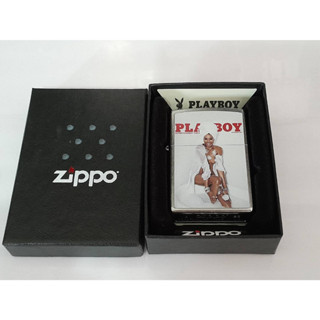 ZIPPO 207  PLAY BOY   STREET CHROME COLOR IMAGE  สีเงินผิวโครเมี่ยมลายแบบสกรีนรูปหน้าปกนิตยสาร  ของใหม่ไม่ผ่านการใช้งาน