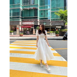 PD206 Snow White Midi Dress เดรสผ้าลูกไม้ค้อตต้อน คอปาด แขนพอง กระโปรงยาว