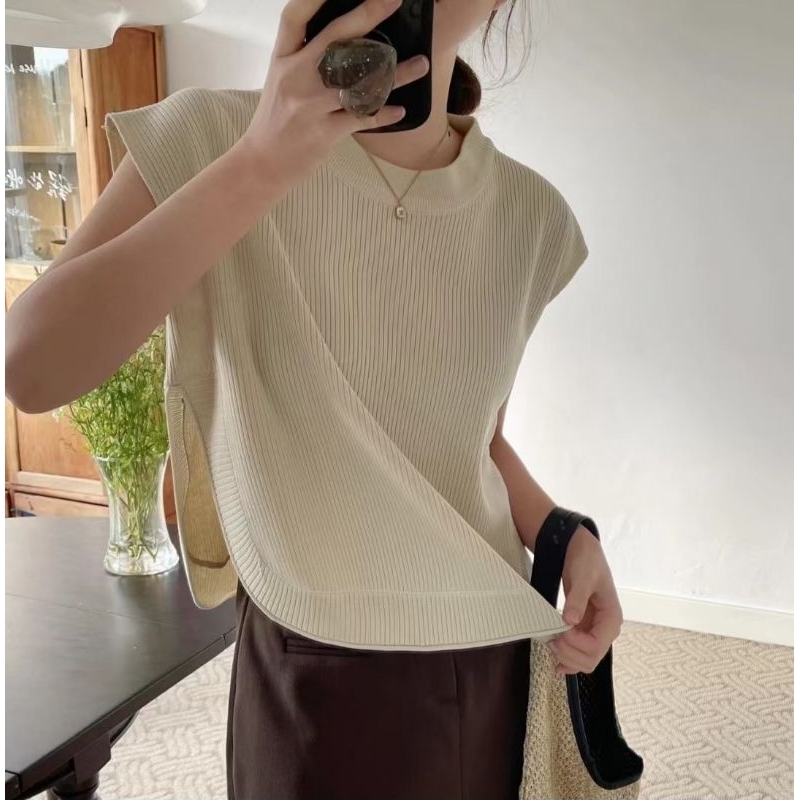 Ey_official#2308#พร้อมส่งจากไทยเสื้อกั๊กคอกลมไหมพรมทรงover size ดีเทลผ่าข้าง ผ้านุ่มใส่สบาย