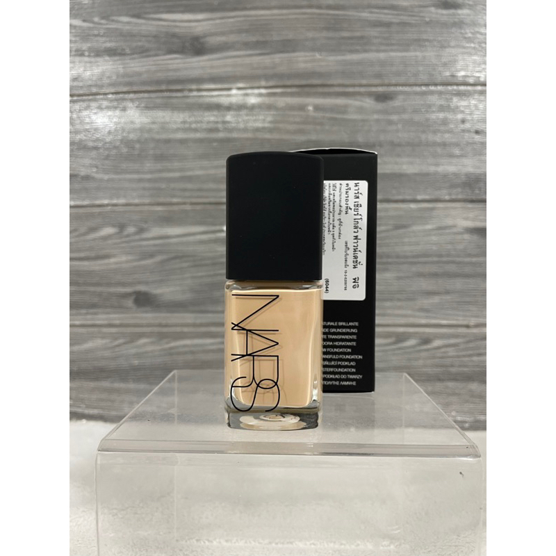 รองพื้นNars sheer glow สีfiji