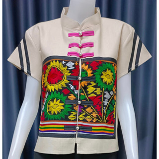 เสื้อลายปักเจ สีครีม ผ้าใยกัญชงฟอกนิ่ม กระดุมหน้า
