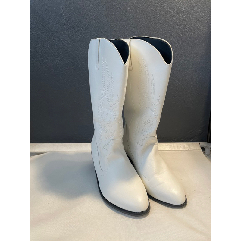 Romwe Ivory Boots ใหม่มากก 🔥