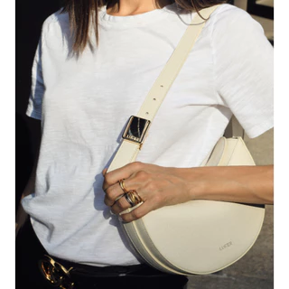 [กระเป๋าหนังแท้] Luna Shoulder Bag กระเป๋าสะพาย กระเป๋าถือ กระเป๋าทำงาน ไปคาเฟ่ ไปเที่ยวกระเป๋าหนังวัว