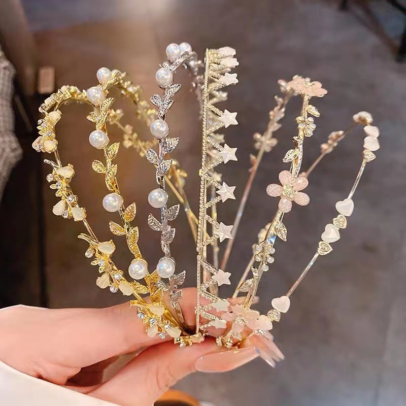 [พร้อมส่ง] ที่คาดผม ประดับเพชร ผีเสื้อ กุหลาบ น่ารักสไตล์เกาหลี วัสดุโลหะดัดได้