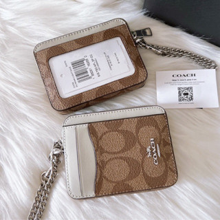 กระเป๋าสตสงค์ กระเป๋าใส่บัตร คล้องมือ ZIP CARD CASE IN SIGNATURE CANVAS (COACH C0058) ลายซีสีขาว