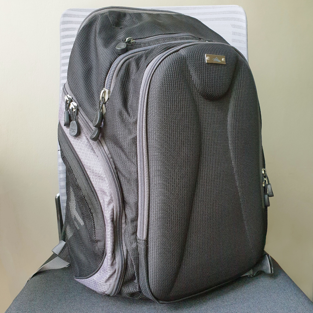 Lowe Alpine Laptop Travel Backpack กระเป๋าเป้สะพายหลังใส่โน้ตบุ๊ค มี 3 ช่องใหญ่ ช่องย่อยเยอะ ด้านหน้าสุดเป็น hard shell