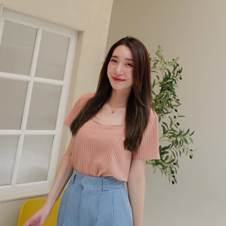 ranfafaet- เสื้อคอเหลี่ยมผ้าร่อง ไม่ยับง่าย (พร้อมส่ง)🥰