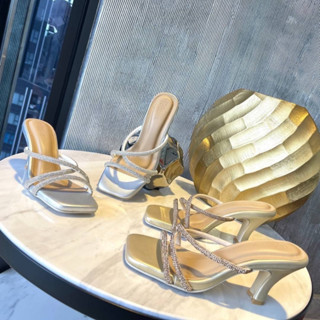 ราคาถูกที่สุด!! PISAMAI SHOES 2 สี GOLD SILVER