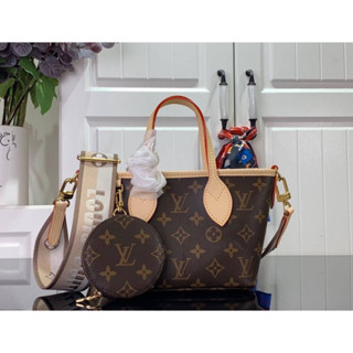 กระเป๋าสะพายข้างพร้อมส่งlv Neverfull bbเทพ size 24x15x19 cm.