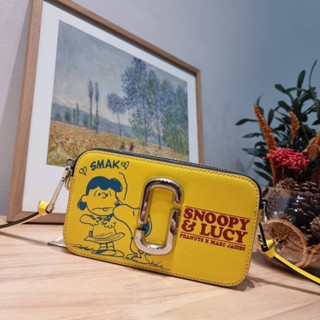 กระเป๋าสะพาย PEANUTS × MJ THE SNAPSHOT CROSSBODY BAG 007