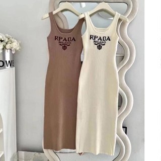 3สี PRADA KNIT MAXI DRESS แม็กซี่เดรส เดรสยาว ผ้านิต เนิ้อแน่นสวย เรียบหรู ใส่เข้ารูป พราด้า ปราด้า