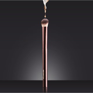 HOURGLASS SEAMLESS FINISH Concealer Brush แปรงแต่งหน้า