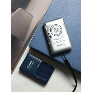 Canon IXY210is / IXUS100is ( Silver Color ) กล้องรุ่นนี้วัสดุดี ทรงสวย โทนสีสวย ตัวฮิตอีกหนึ่งรุ่น