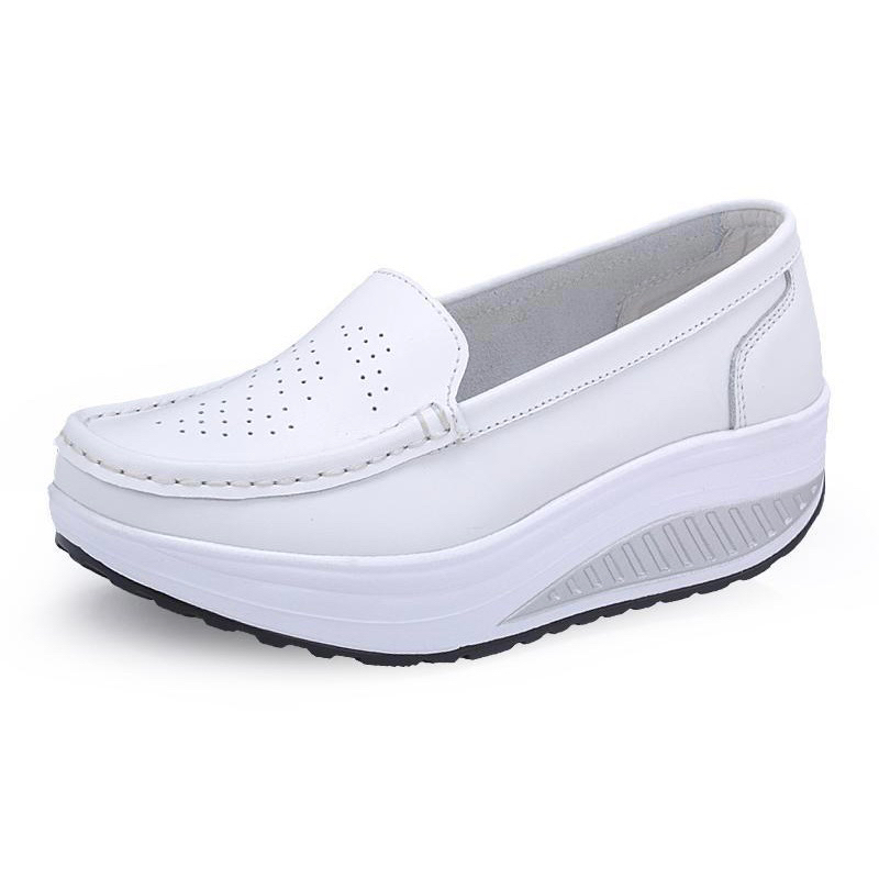 รองเท้าพยาบาลราคาถูก (เสริมส้น)W56