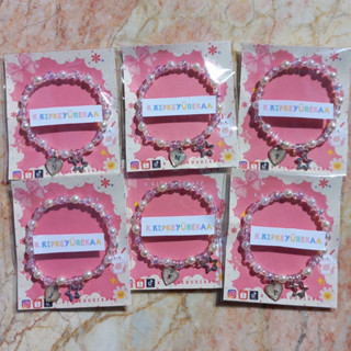 [ พร้อมส่ง ] ♡ กำไลมุ้งมิ้ง จี้หัวใจตัวอักษร A - Z ♡