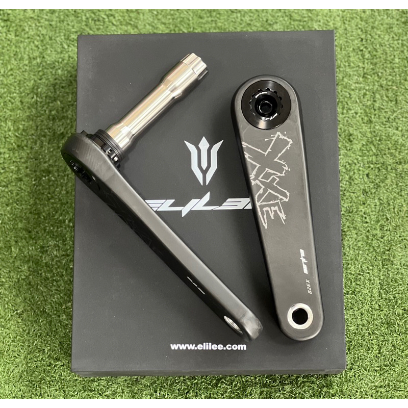 ขาจานคาร์บอน Elilee XXE X320 แกน 24 (เฉพาะขาจาน)