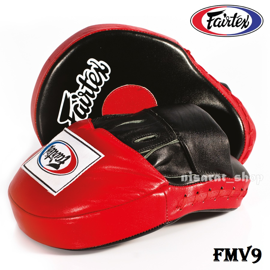 Fairtex Focus mitts FMV9 Untimate Contoured Red-Black Trainer MMA K1 เป้ามือแฟร์แท็กซ์ สีดำ-ขาว สำหรับ เทรนเนอร์