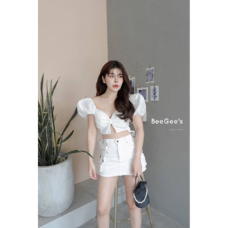 คอตต้อนฉลุ​ทั้งตัว สม็อคเต็มหลัง  แขนพองสวยมากเว่อร์😁
