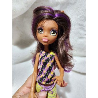 **มือสอง**  Used Monster high มอนสเตอร์ไฮมือสอง ผมยุ่ง ได้อุปกรณ์ตามภาพค่ะ **แขนขาไม่ใช่ข้อต่อนะคะ**