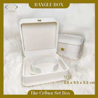 กล่องใส่เครื่องประดับสีขาว Crown Collection งานสุดหรู หุ้มหนัง PU วาววับ กล่องเครื่องประดับมงกุฎ