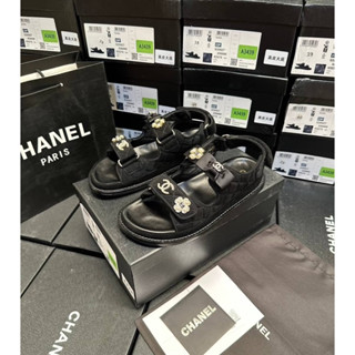 รองเท้าแตะแบบสวมรองเท้าแตะผู้หญิง CHANEL งาน original สินค้ามีพร้อมกล่องรับประกันสินค้าตรงปก 100%