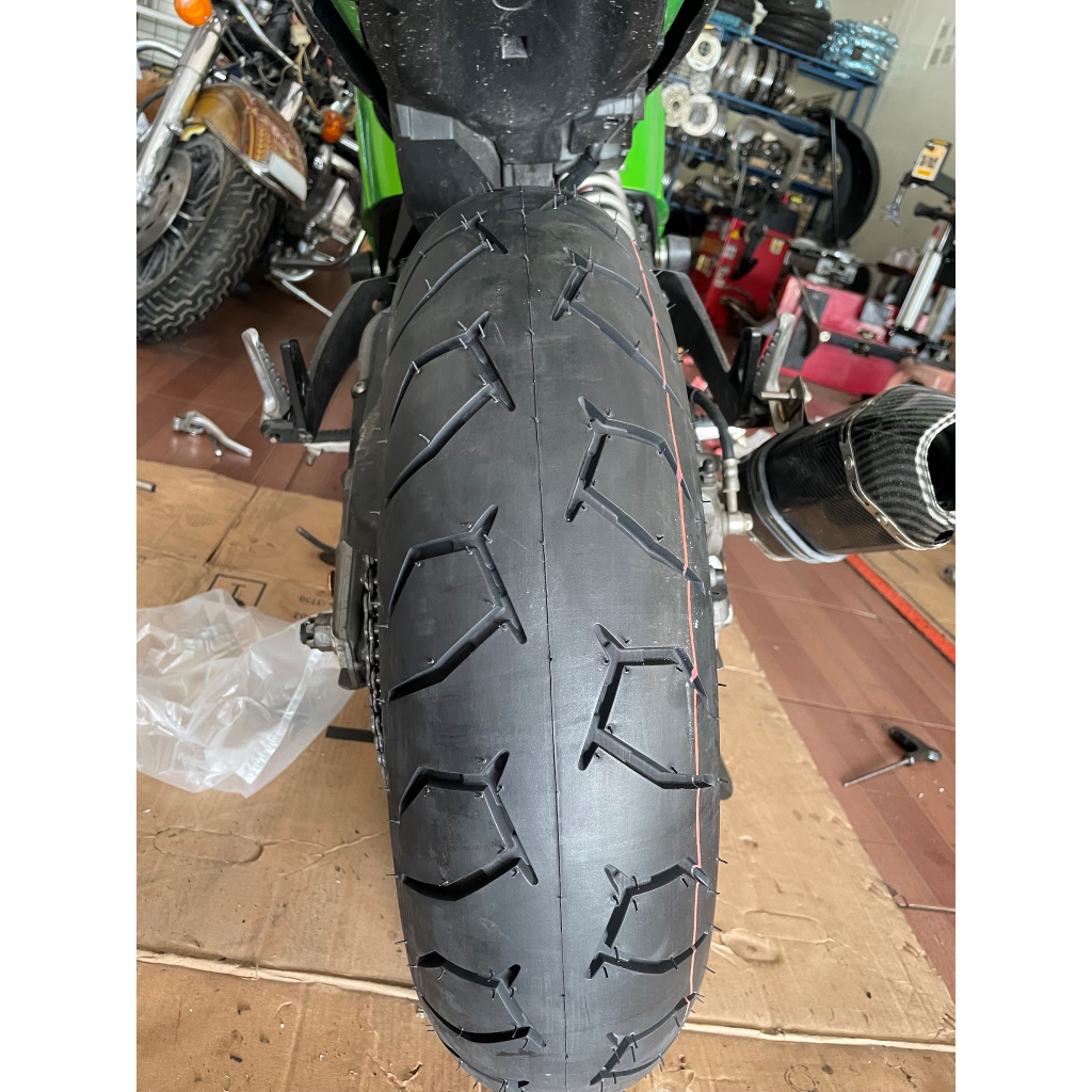 CHAMPION 120/70-17ยางนอกจุ๊ปเลสHR67 TUBELESS ยางเรเดียล (ไม่ใช้ยางใน) 120/70-17