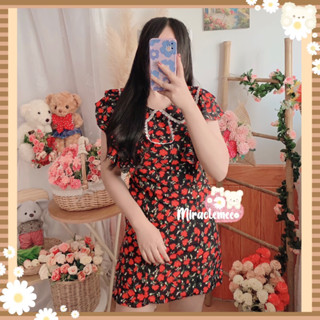 พร้อมส่ง Flower Mini Dress เดรสคอบัวลายดอกไม้ โทนสีดำ/ขาว ผ้าชีฟองเนื้อดี ใส่แล้วเข้ารูป เดรสกระโปรงสั้น