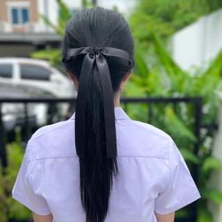 โบว์นักเรียนหางยาวเป็นริบบิ้นเงามันวาว 2 ด้าน ผ้าซาตินทออย่างดีผ้านุ่มไม่แข็งกระด้างเป็นโบว์สำเร็จรูปพร้อมส่งจ้า
