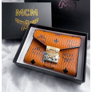 กระเป๋าตังค์ใบสั้นMCM พร้อมกล่อง งานสวย มีหลายช่อง