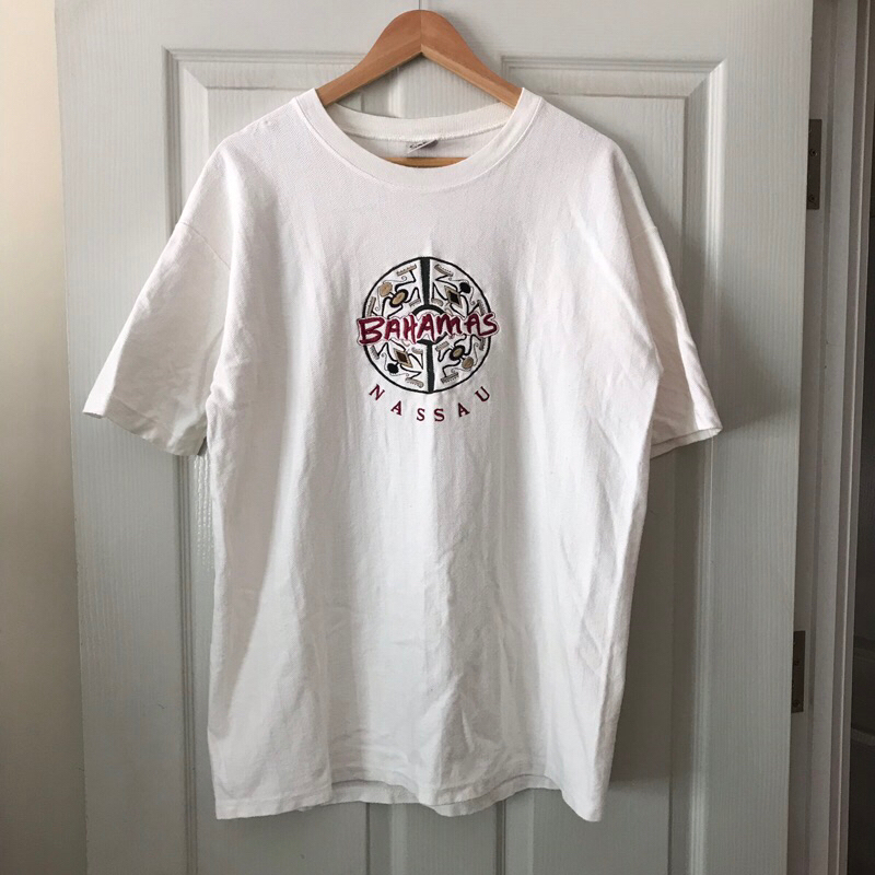 Vintage Nassau Bahamas T-Shirt 🗿