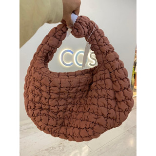 กระเป๋า COS - Quilted Bag ของแท้ 100%