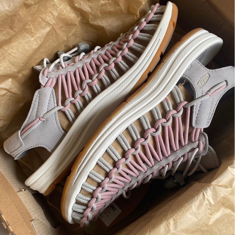 รองเท้าKEENสีใหม่สตรอมิ้ลกี้งานสวยปั้มทุกจุดงานกล่อง💕พร้อมส่งในไทย💕