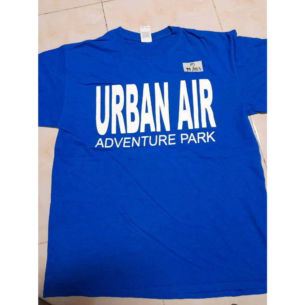 เสื้อยืดมือสอง URBAN AIR