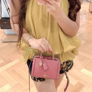 ✅พร้อมส่งในไทย!!!แท้💯จากอเมกา🇺🇸Micro Zoe Crossbody