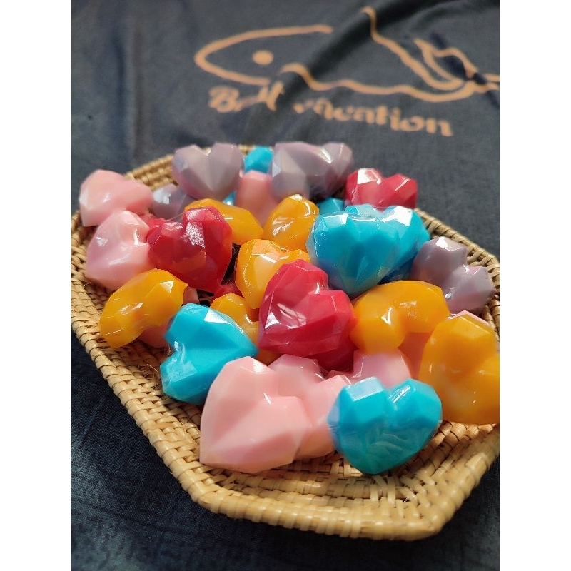 สบู่จิ๋วหัวใจคละสี ก้อนละ 1 บาท (ขั้นต่ำ 100 ชิ้น แถม 2 ชิ้น) #ของแถมจีบลูกค้า #ของชำร่วย #ของขวัญ ปัจฉิม