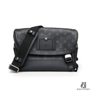 NEW LV VOYAGER PM ECLIPSE MONOGRAM CANVAS SHW MICRO