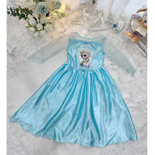 ชุดเจ้าหญิงเอลซ่ามือสอง**ป้าย Disney/Size 5-6 ขวบ/อก 24 นิ้ว**Dress Elsa งานสกรีน (E303)