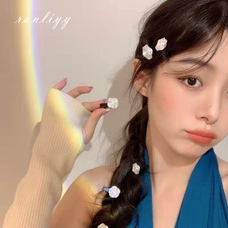 ส่งเร็ว กิ๊บติดผมดอกกุหลาบส์ใสสีขาวปากเป็ดมินิละเอียดอ่อนหรูหราย้อนยุคคลิปด้านข้างแฟชั่นเกาหลีสำหรับผู้หญิง-Ranliyy