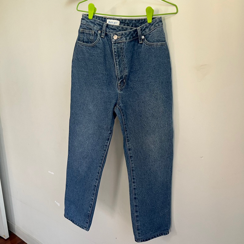 กางเกงยีนส์ทรงบอยจากร้าน tdga.co