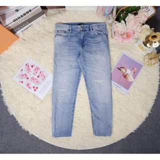 Used Uniqlo Jeans ทรง Slim Boyfriend เอว 32"