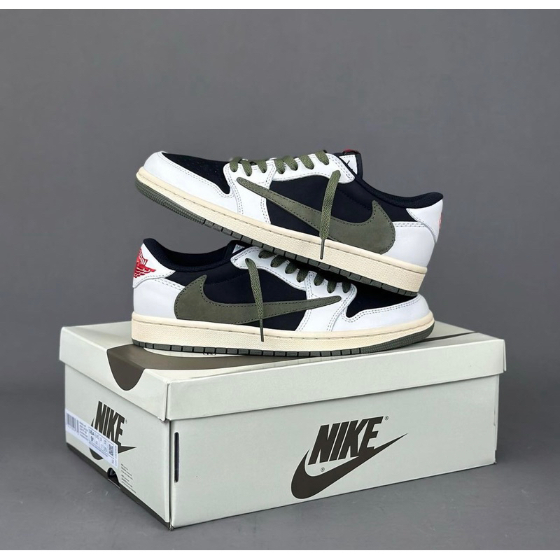[ พร้อมส่ง ] มีทั้งผู้หญิงและผู้ชายordan 1 low “ Travis Scott Reverse Mocha “ Size 37-45