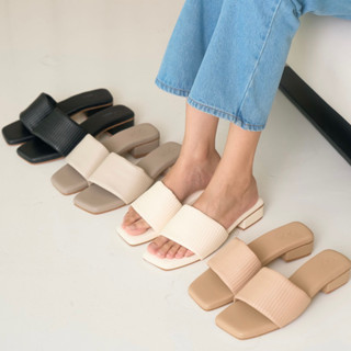 TACHA Cloudy sandals รองเท้าแตะ