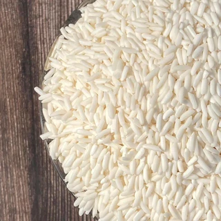 ข้าวเหนียวเขี้ยวงูเชียงราย ข้าวใหม่ต้นฤดู ขนาด 1kg คัดคุณภาพ เม็ดสะอาด หอม อ่อนนุ่ม อร่อย ตราแม่ข้าวต้มฟาร์ม