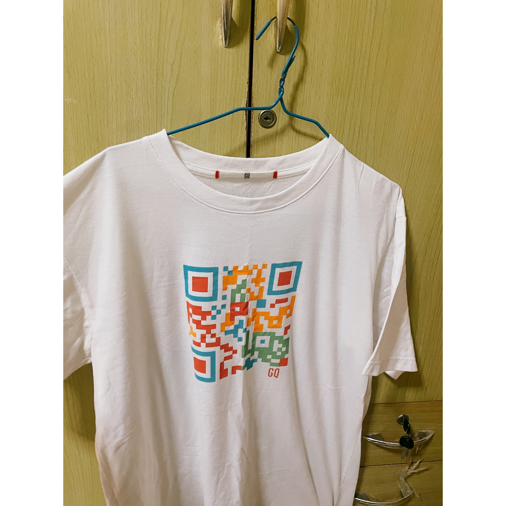 เสื้อยืดแขนสั้นลายQRCodeของGQ